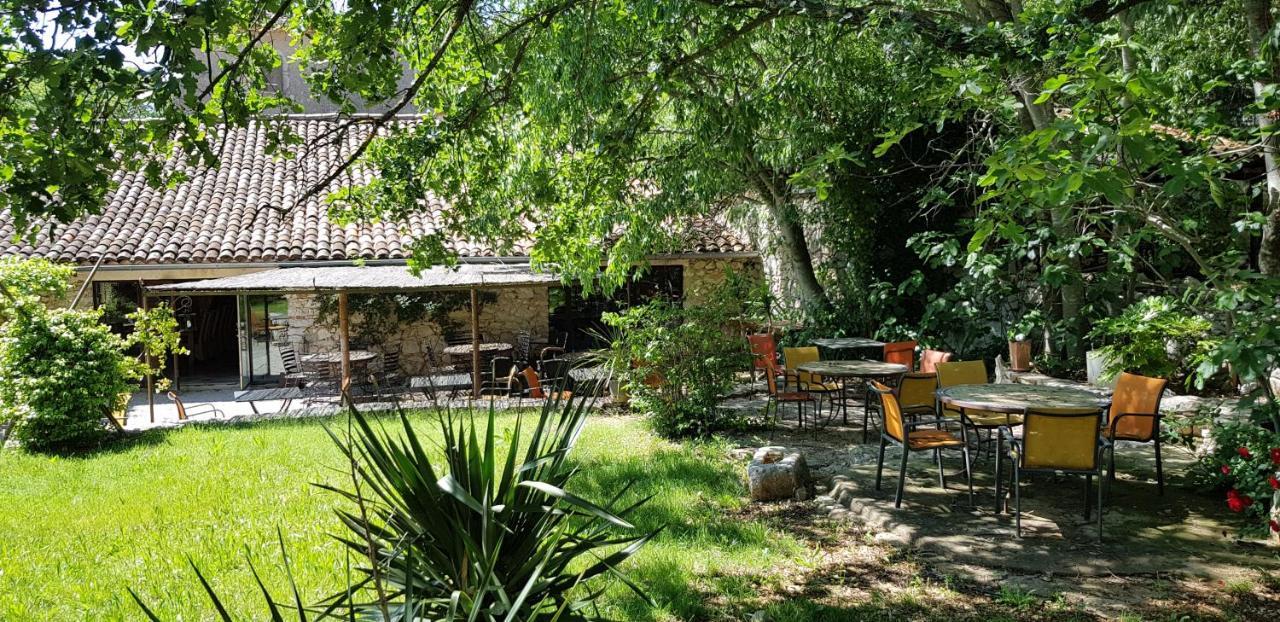Mas De Coulet Bed & Breakfast Brissac Ngoại thất bức ảnh