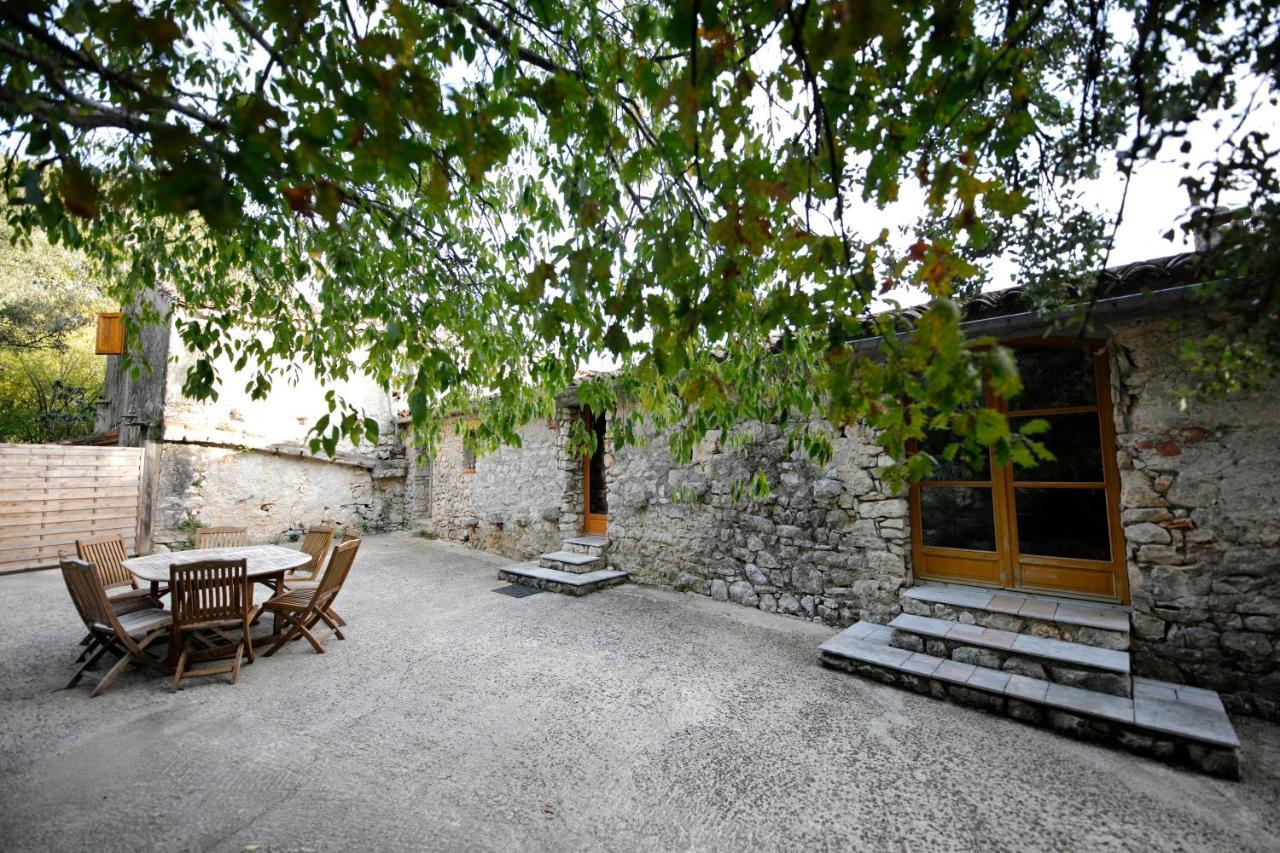 Mas De Coulet Bed & Breakfast Brissac Ngoại thất bức ảnh