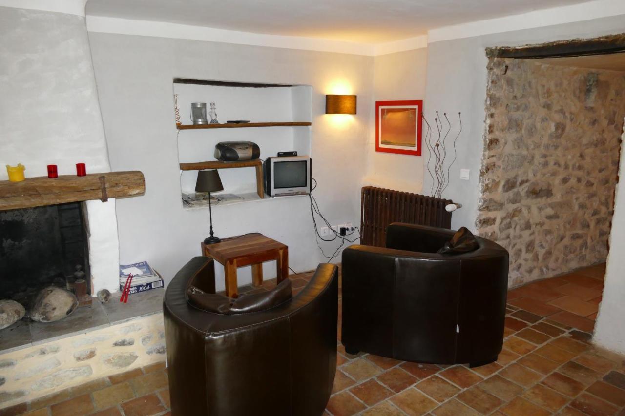 Mas De Coulet Bed & Breakfast Brissac Ngoại thất bức ảnh